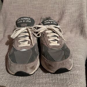 New Balance 993 Men's Charcoal and Light Gray Sneakers